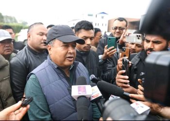 Officials reached the party office in Chyasal to attend an emergency secretariat meeting of the CPN-UML.