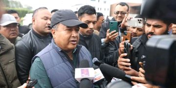 Officials reached the party office in Chyasal to attend an emergency secretariat meeting of the CPN-UML.